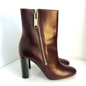 Burberry Prorsum “Abbeyhome” Leather Ankle Boots with Gold Side Zipper